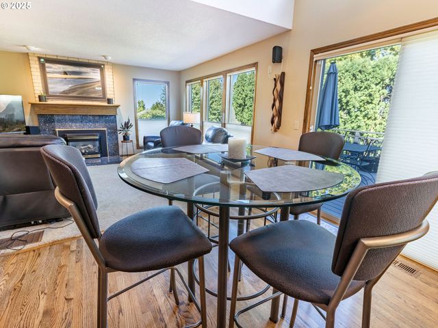 4050 SERANGO Ct, West Linn, OR 97068