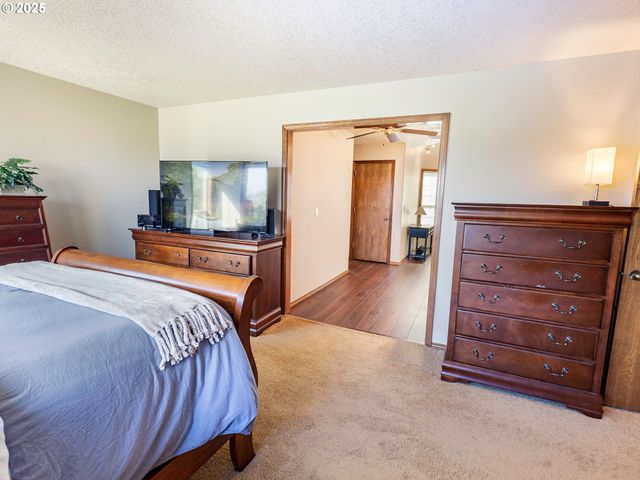 4050 SERANGO Ct, West Linn, OR 97068