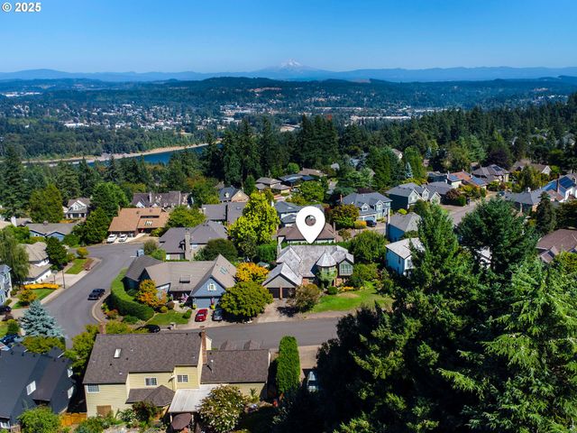 4050 SERANGO Ct, West Linn, OR 97068