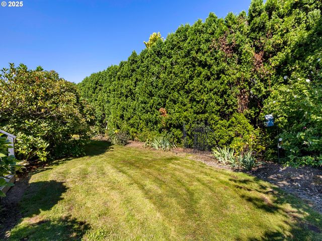 4050 SERANGO Ct, West Linn, OR 97068