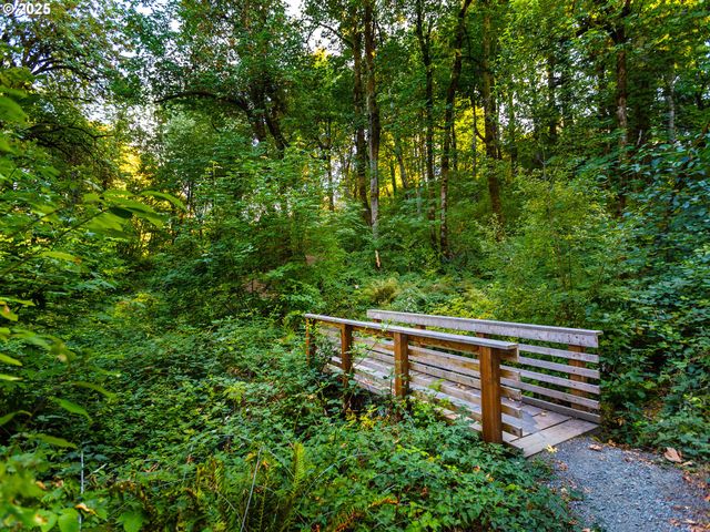 4050 SERANGO Ct, West Linn, OR 97068