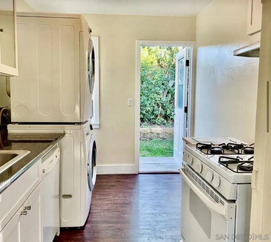 4985-89 Narragansett Ave, San Diego, CA 92107