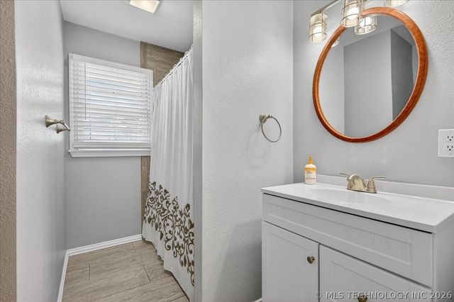 129 Fleetwood Place, Bartlesville, OK 74006