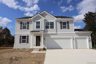 4249 Cedar Lane, Grand Blanc, MI 48439