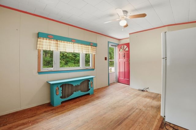 61 Flagg Swamp Rd, Freetown, MA 02717