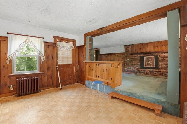 61 Flagg Swamp Rd, Freetown, MA 02717