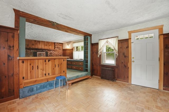 61 Flagg Swamp Rd, Freetown, MA 02717