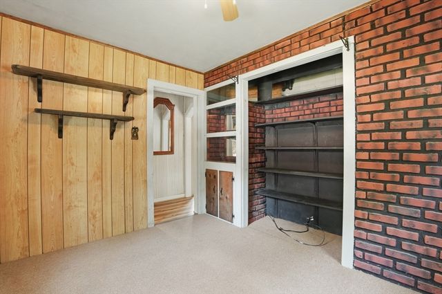 61 Flagg Swamp Rd, Freetown, MA 02717