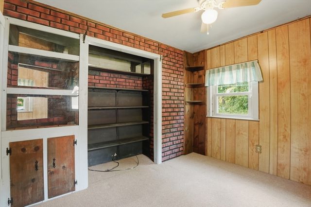 61 Flagg Swamp Rd, Freetown, MA 02717