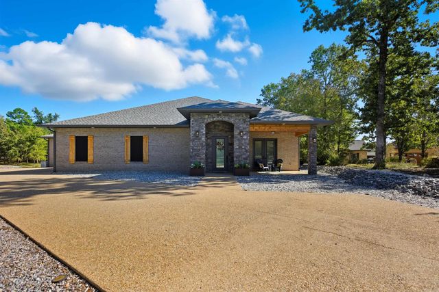 53 Maravilla Way, Hot Springs Village, AR 71909