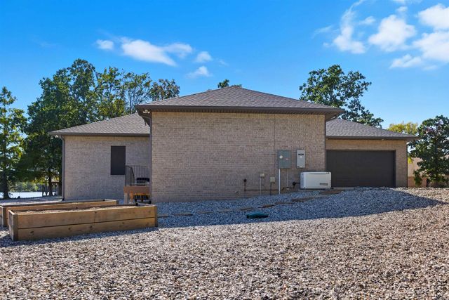 53 Maravilla Way, Hot Springs Village, AR 71909