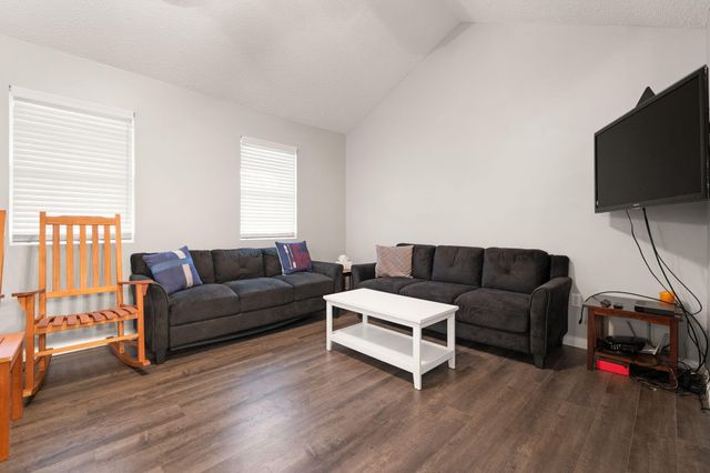 21 Dogwood Road, Burnside, KY 42519