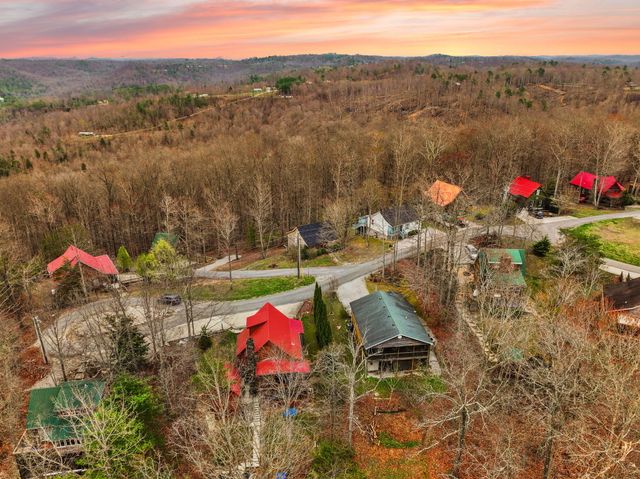 21 Dogwood Road, Burnside, KY 42519