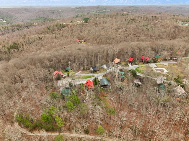 21 Dogwood Road, Burnside, KY 42519