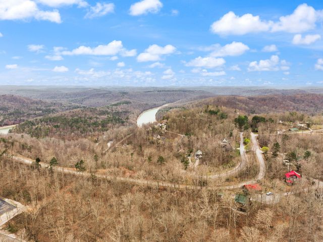 21 Dogwood Road, Burnside, KY 42519