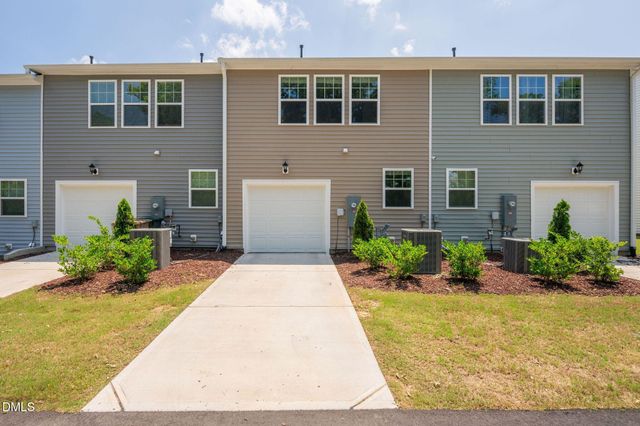 466 Channel Drop Drive, Clayton, NC 27520