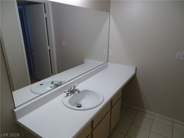 1150 North Buffalo Drive 2035, Las Vegas, NV 89128