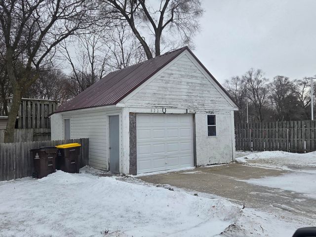 820-822 E Chippewa Street, Mount Pleasant, MI 48858