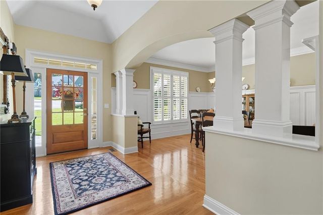 208 N Ridgeview Court, Canton, GA 30115