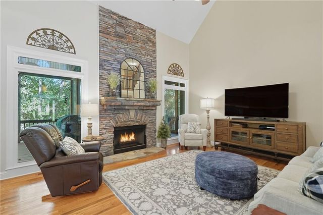 208 N Ridgeview Court, Canton, GA 30115