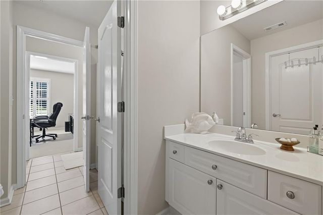 208 N Ridgeview Court, Canton, GA 30115