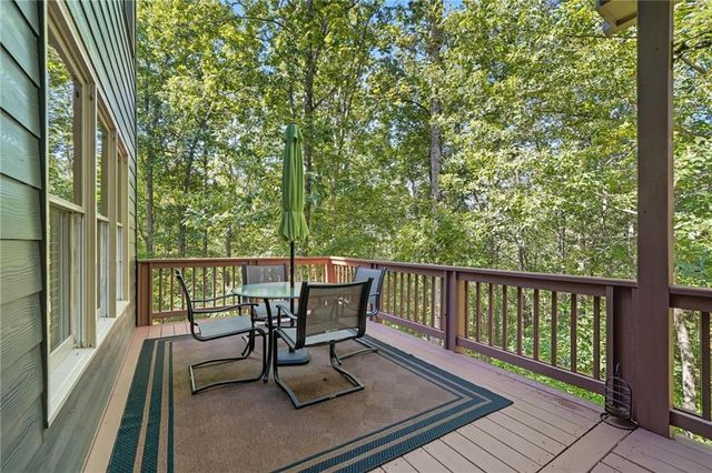 208 N Ridgeview Court, Canton, GA 30115