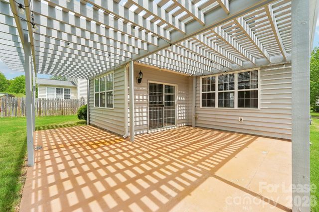 14417 Laurel Tree Lane, Huntersville, NC 28078