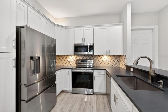 1751 FIREHOUSE LANE 25102, Orlando, FL 32814