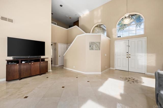 2450 Sawgrass St, El Cajon, CA 92019