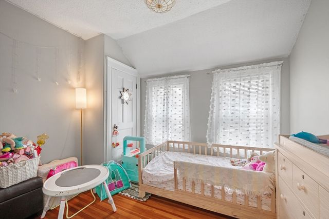 5-A Lorenzo St, Boston, MA 02122