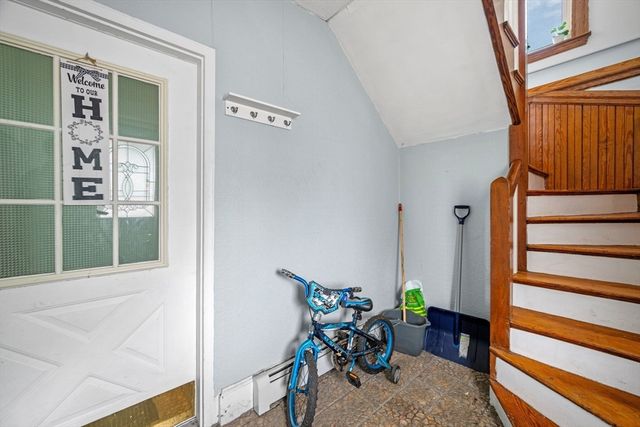 5-A Lorenzo St, Boston, MA 02122