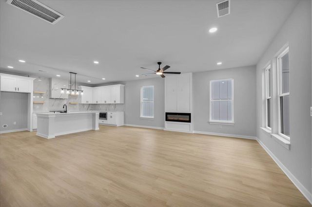 124 Lyman Avenue, Duncan, SC 29344