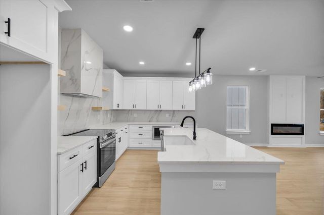 124 Lyman Avenue, Duncan, SC 29344