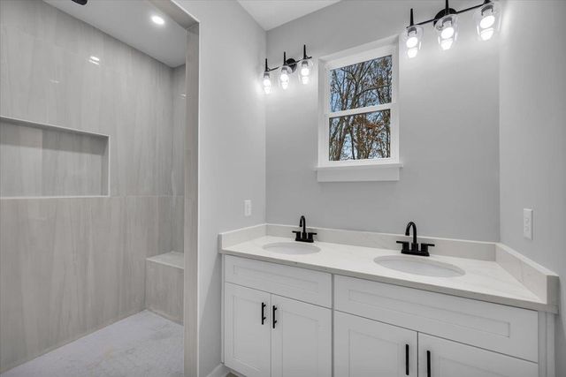 124 Lyman Avenue, Duncan, SC 29344