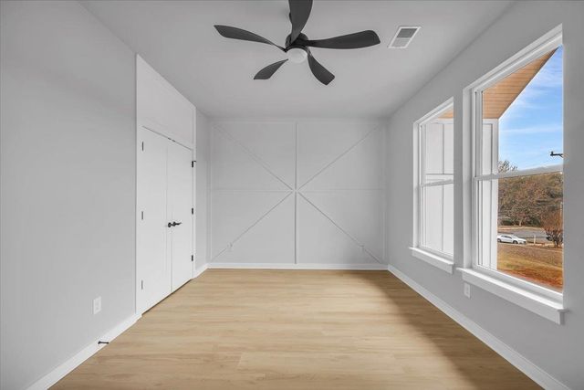 124 Lyman Avenue, Duncan, SC 29344