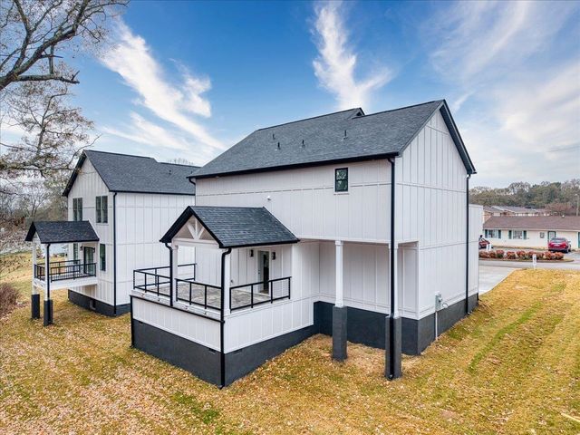 124 Lyman Avenue, Duncan, SC 29344