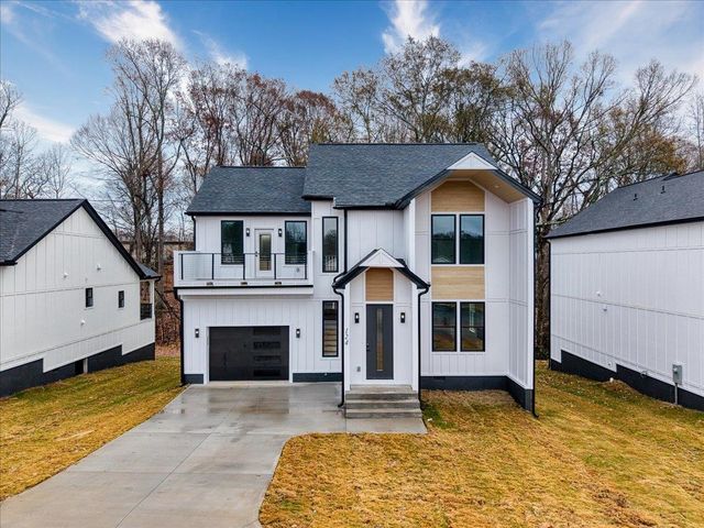 124 Lyman Avenue, Duncan, SC 29344