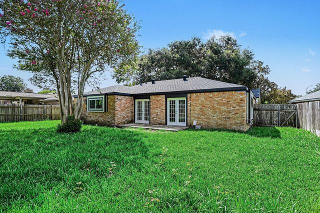 2621 Truman Circle, Rosenberg, TX 77471