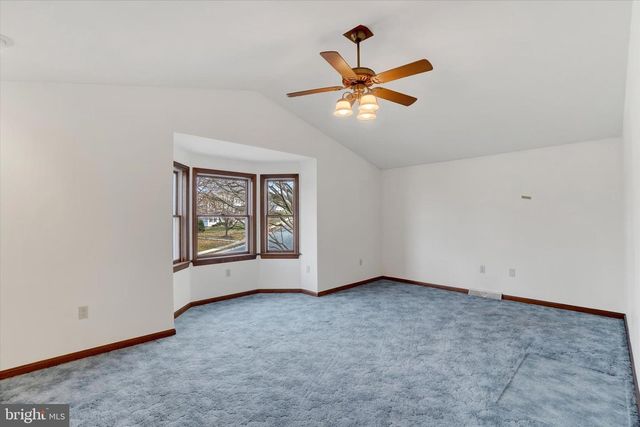 2236 BOB WHITE LN, Lancaster, PA 17601