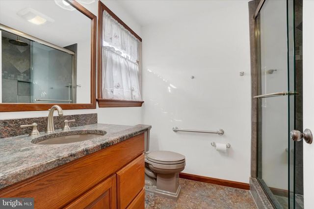 2236 BOB WHITE LN, Lancaster, PA 17601