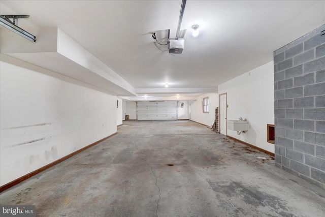 2236 BOB WHITE LN, Lancaster, PA 17601