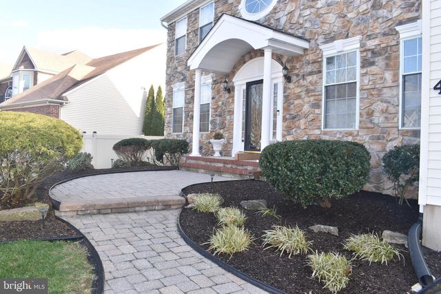40 REMBRANDT WAY, Hightstown, NJ 08520