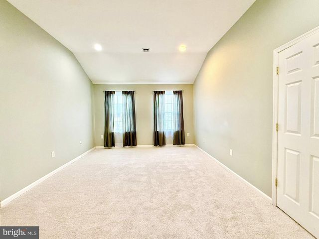 40 REMBRANDT WAY, Hightstown, NJ 08520