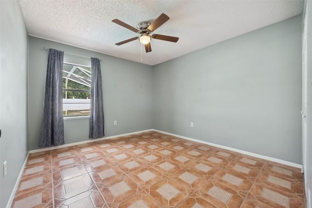 2620 E DORCHESTER DR, Deltona, FL 32738