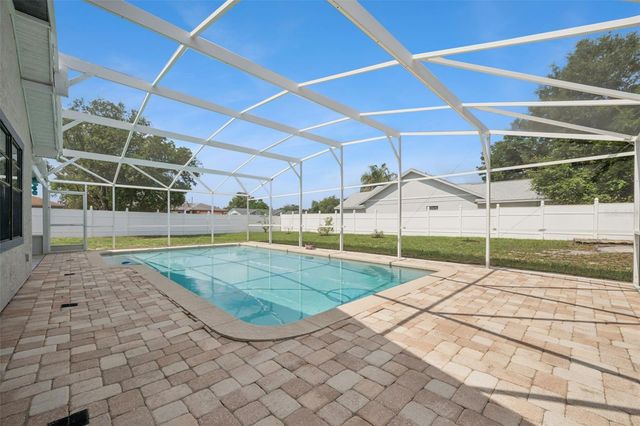 2620 E DORCHESTER DR, Deltona, FL 32738