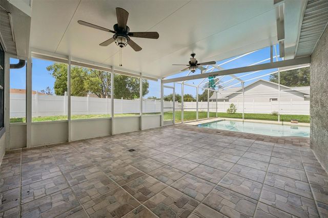 2620 E DORCHESTER DR, Deltona, FL 32738
