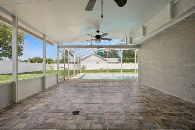 2620 E DORCHESTER DR, Deltona, FL 32738