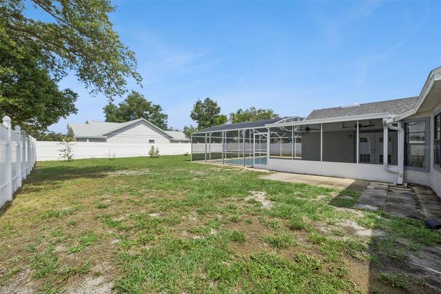 2620 E DORCHESTER DR, Deltona, FL 32738