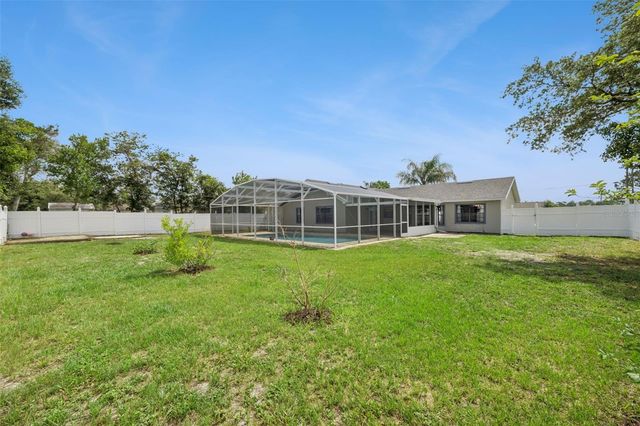 2620 E DORCHESTER DR, Deltona, FL 32738