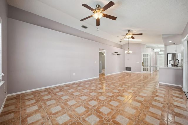 2620 E DORCHESTER DR, Deltona, FL 32738